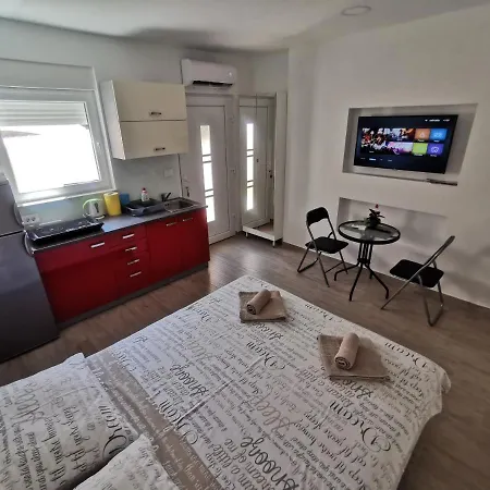 Twins Apartment Pula Exterior photo